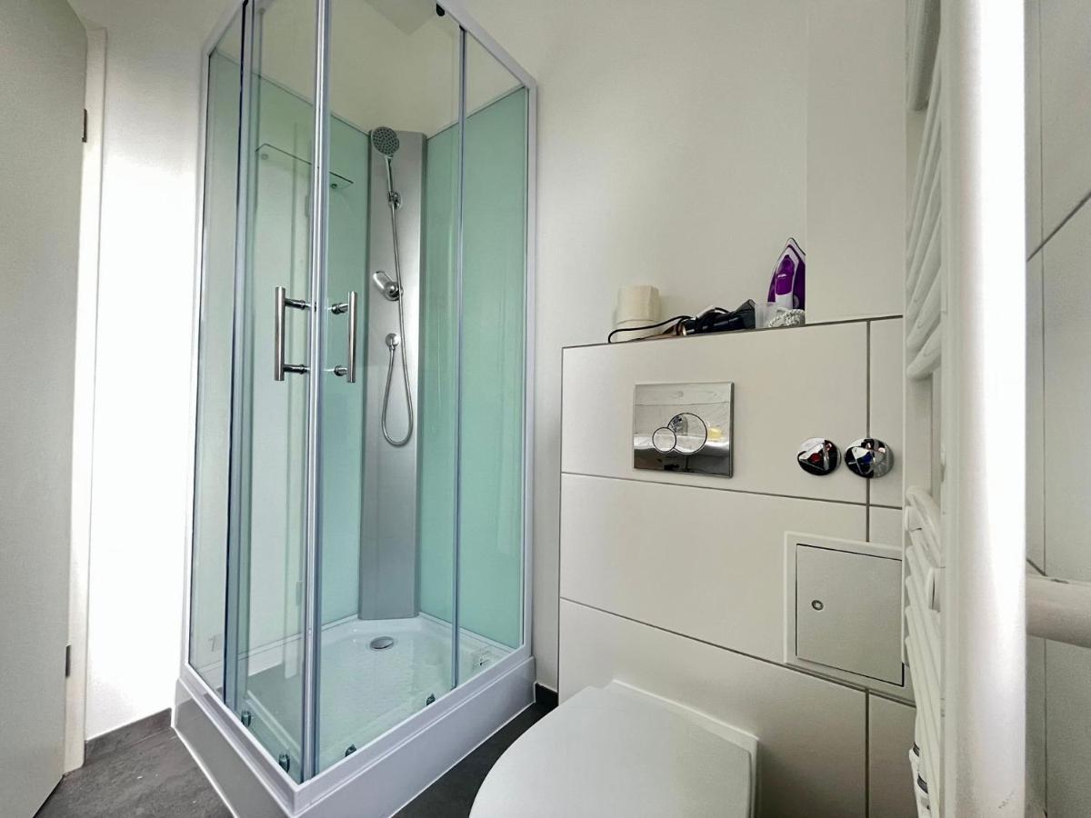 Studio-Apartments Fuer Monteure & Businessgaeste Zentral In Neumünster Exteriör bild