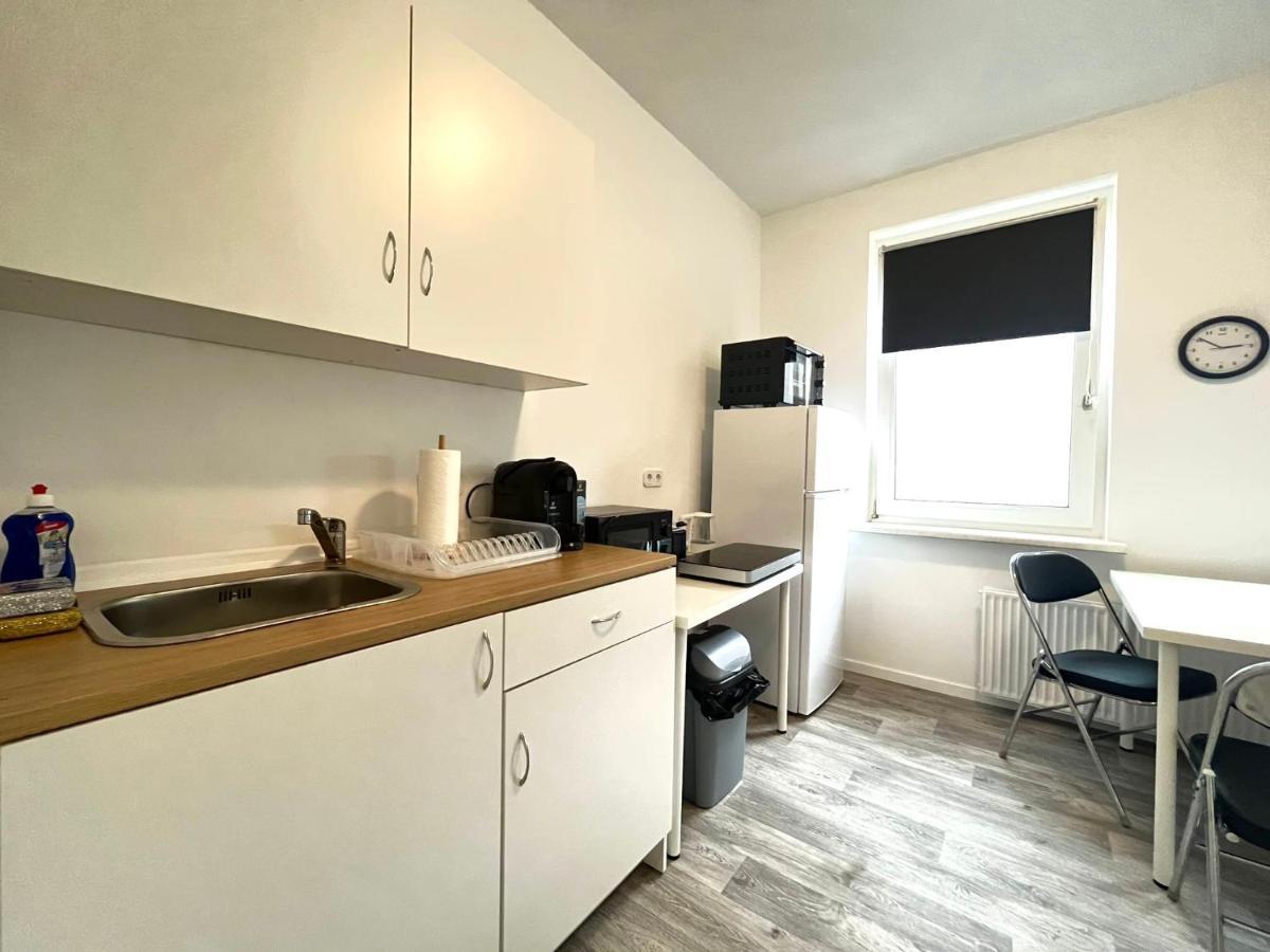Studio-Apartments Fuer Monteure & Businessgaeste Zentral In Neumünster Exteriör bild