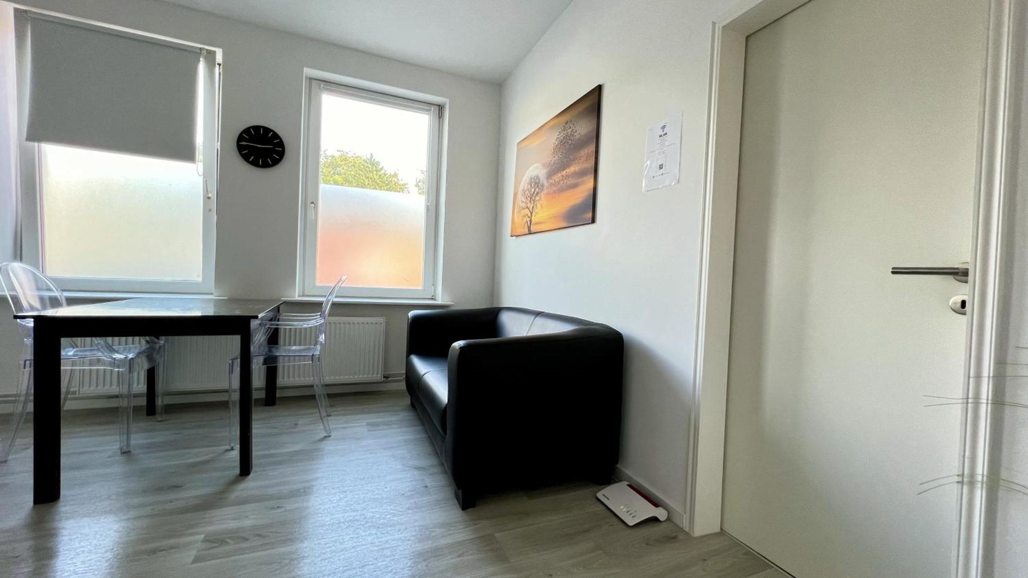 Studio-Apartments Fuer Monteure & Businessgaeste Zentral In Neumünster Exteriör bild